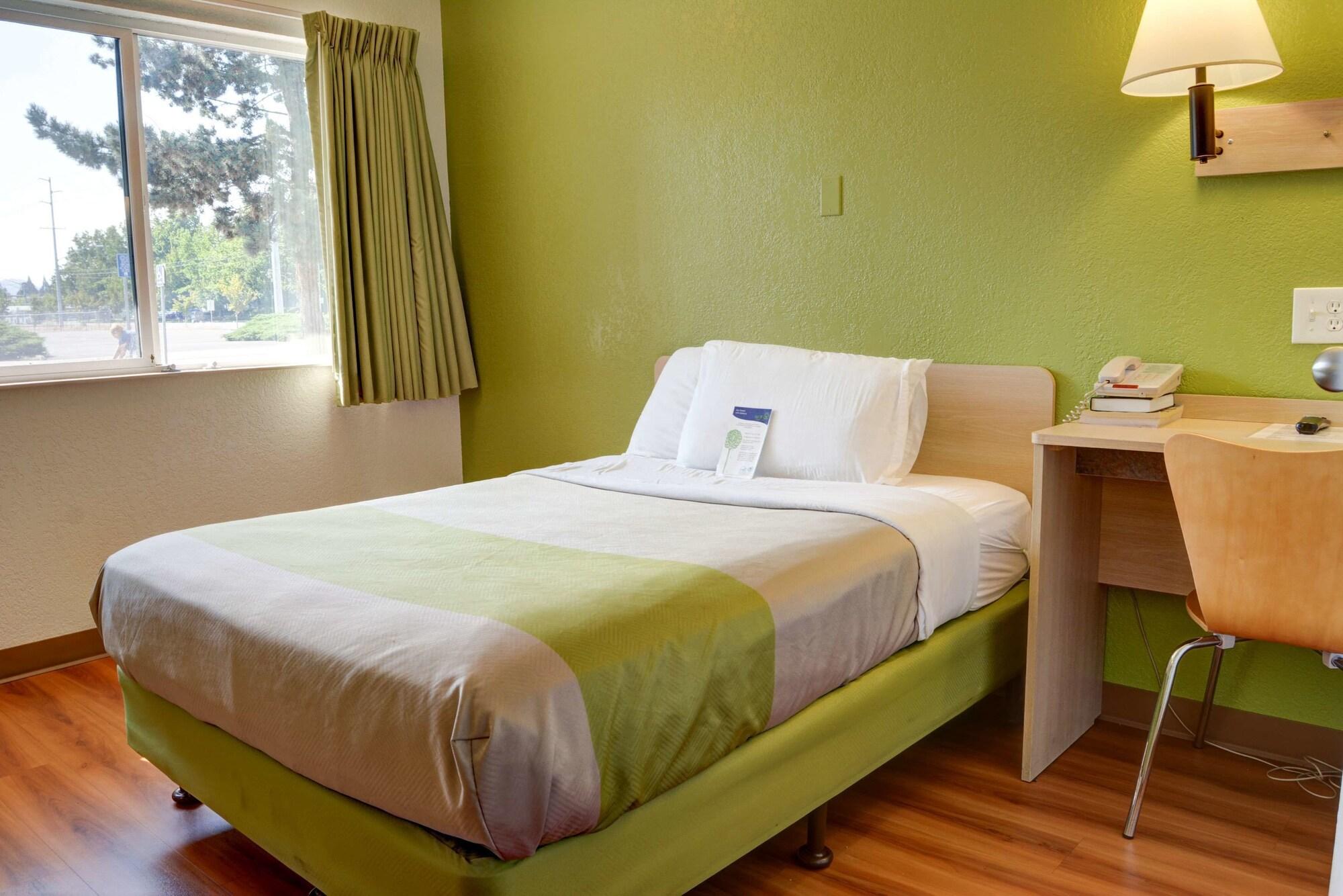 Motel 6-Springfield, Or - Eugene North מראה חיצוני תמונה
