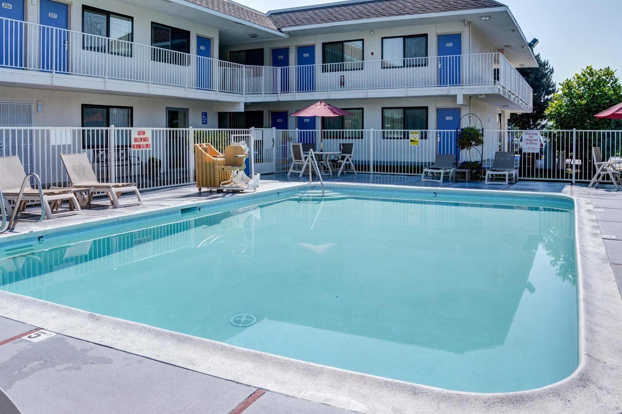 Motel 6-Springfield, Or - Eugene North מראה חיצוני תמונה