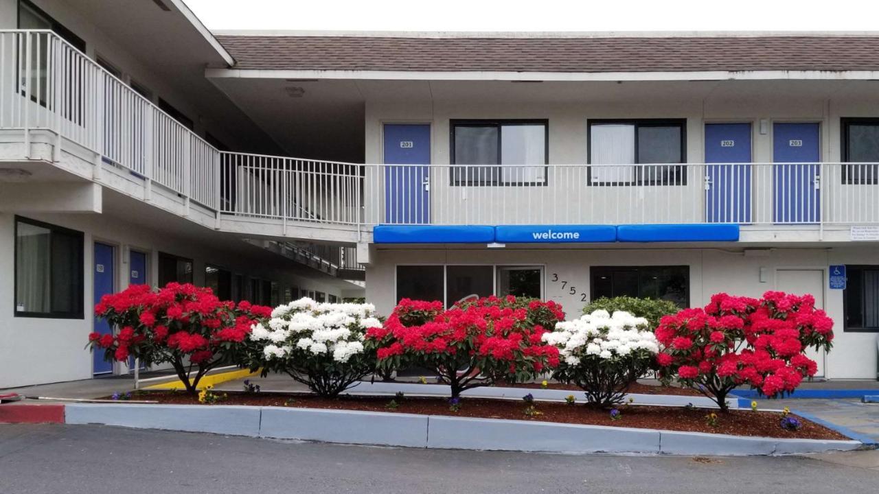 Motel 6-Springfield, Or - Eugene North מראה חיצוני תמונה